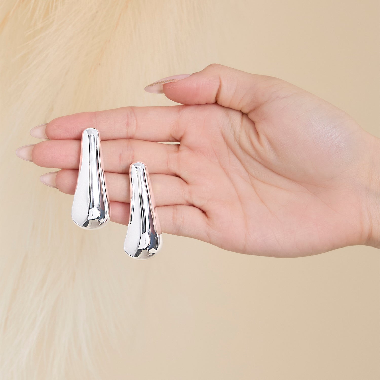 Jessica Simpson Sculptural Silver-Tone Drop Earrings for Modern Elegance