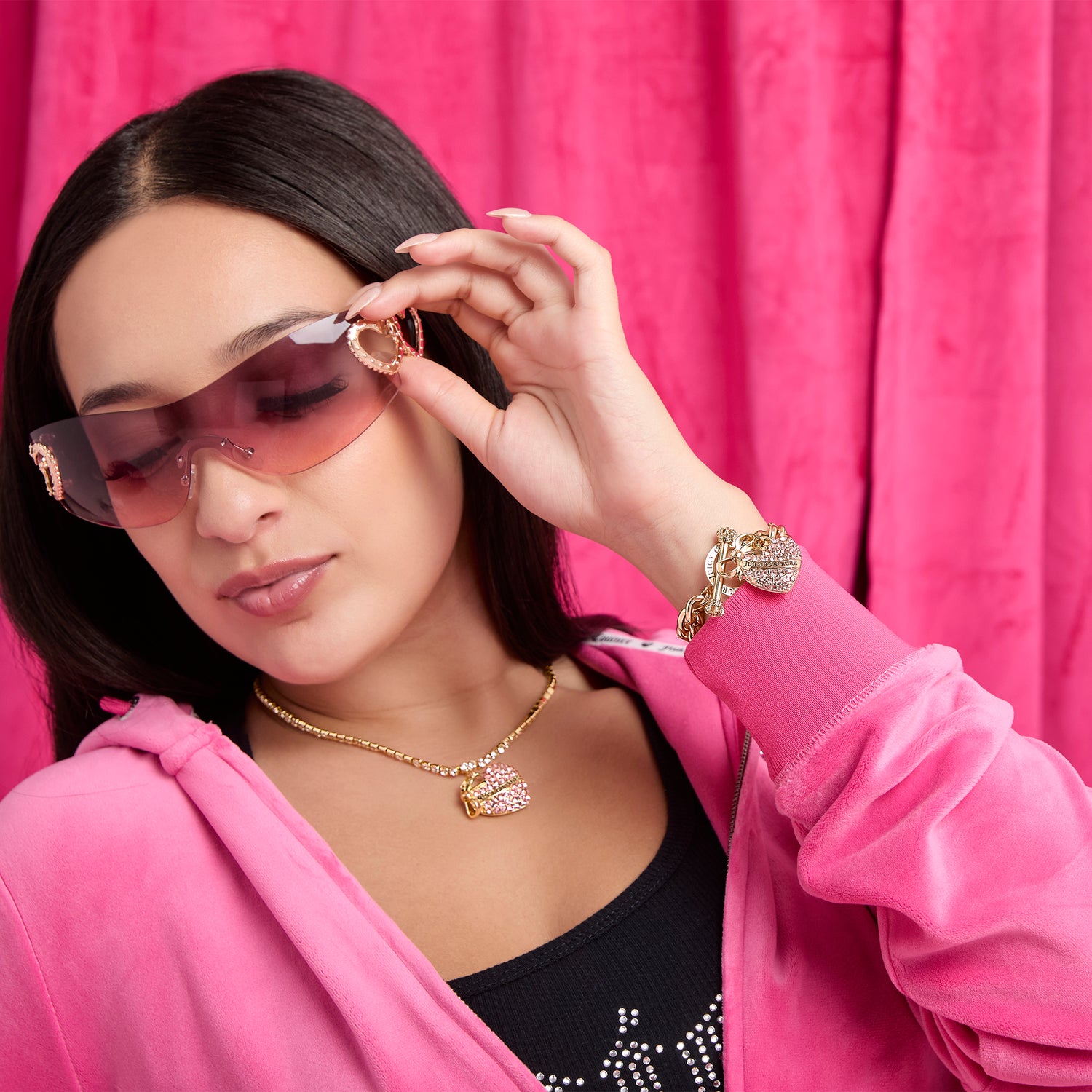 Juicy Couture Pink Pavé Heart Toggle Bracelet, Gold‑Tone Curb Chain