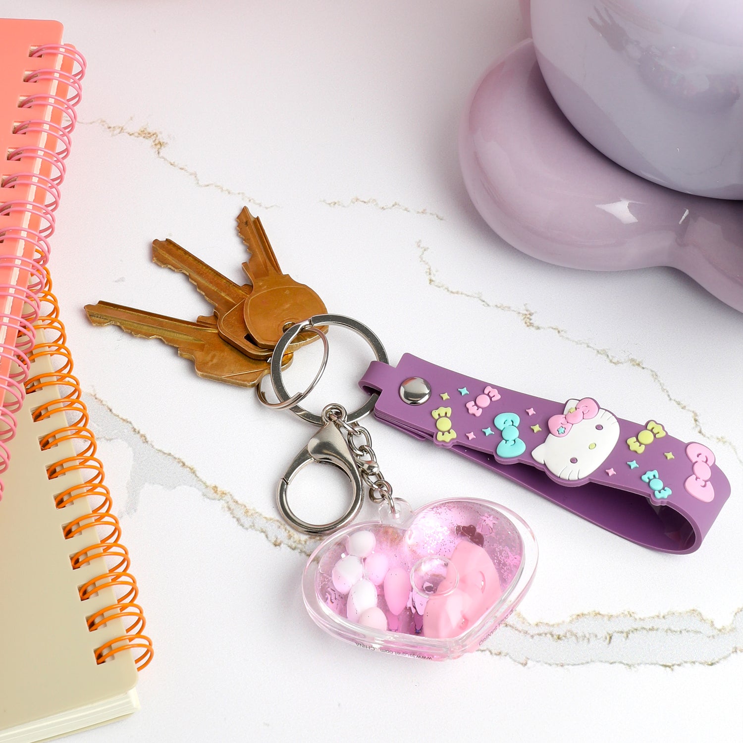 Hello Kitty Acrylic Liquid Heart Keychain, Bag Charm, Kawaii Keychain