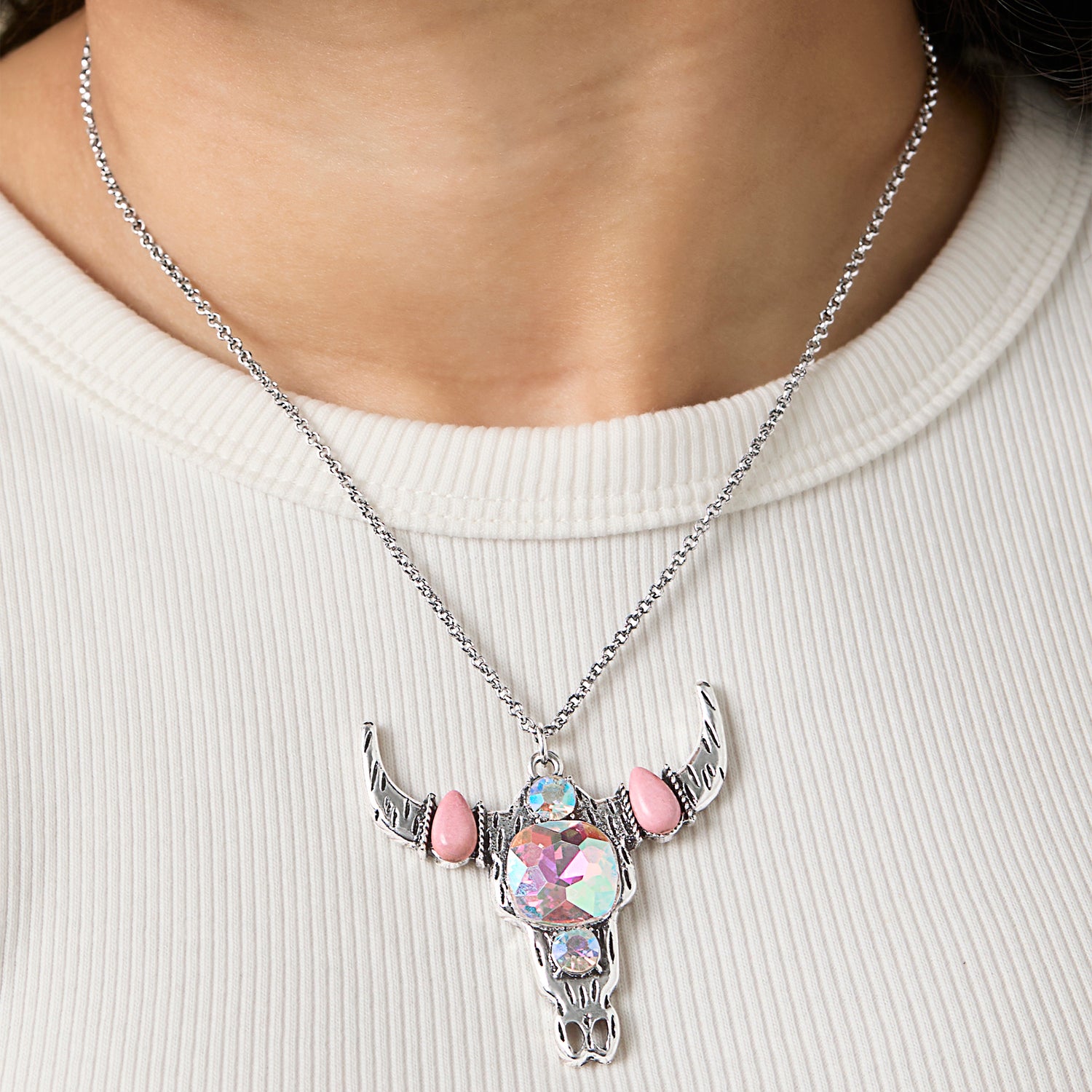 JS Jessica Simpson Layered Southwestern Horn Pendant and Beaded Necklace Set