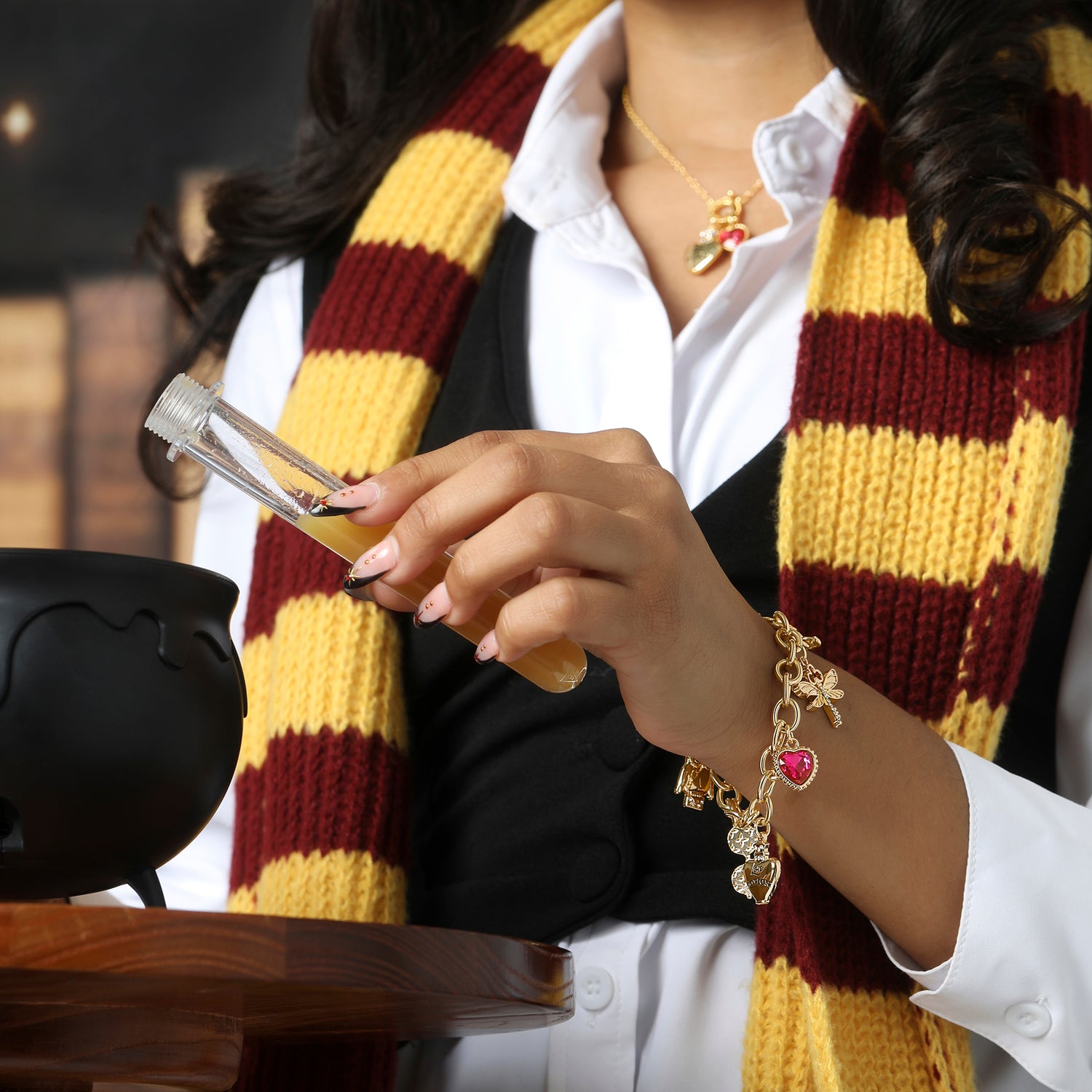 Harry Potter Charm Bracelet for Women Official License, 7.5"