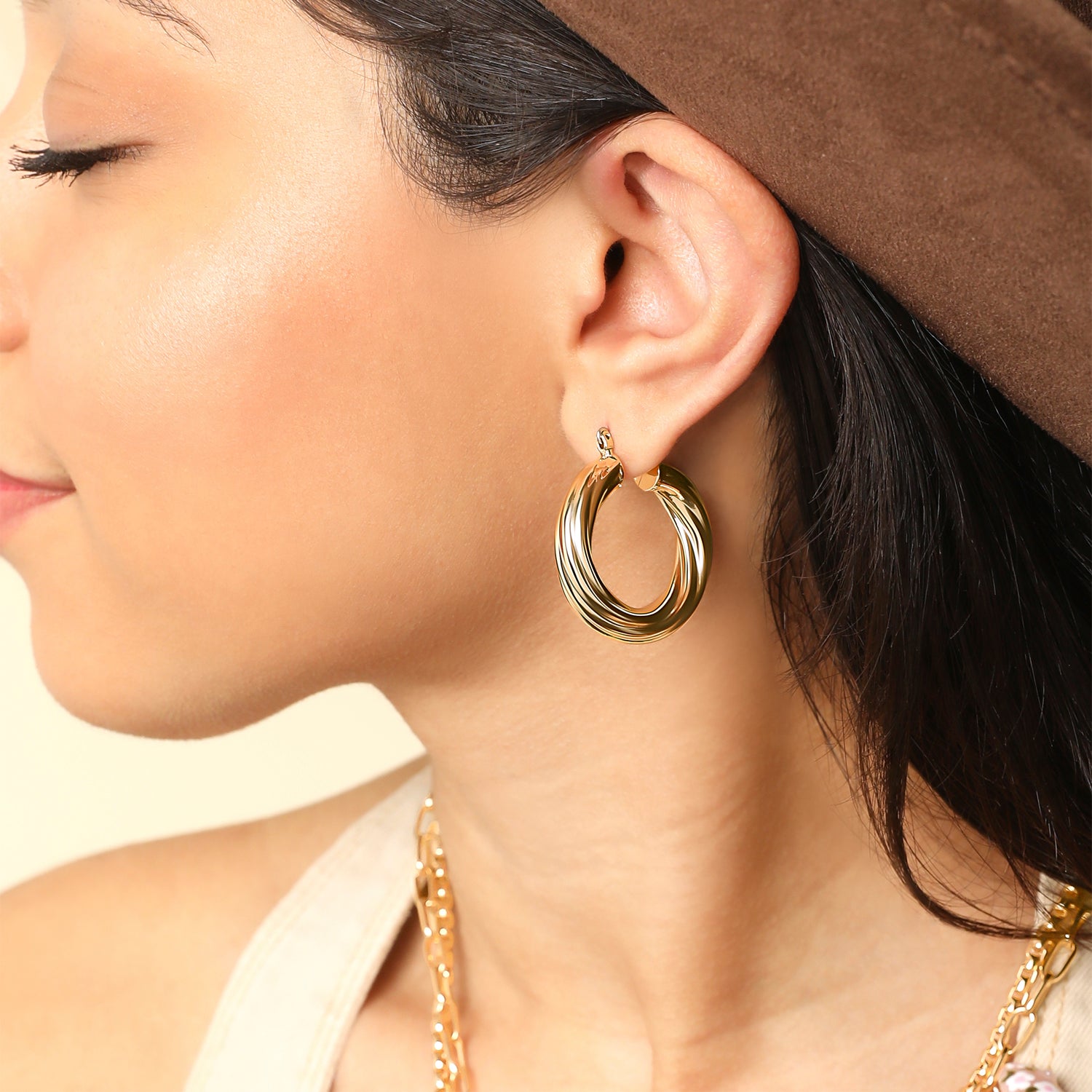 Jessica Simpson Womens Thick Twisted Hoop Earrings - Gold-Tone Small Hoop Earrings