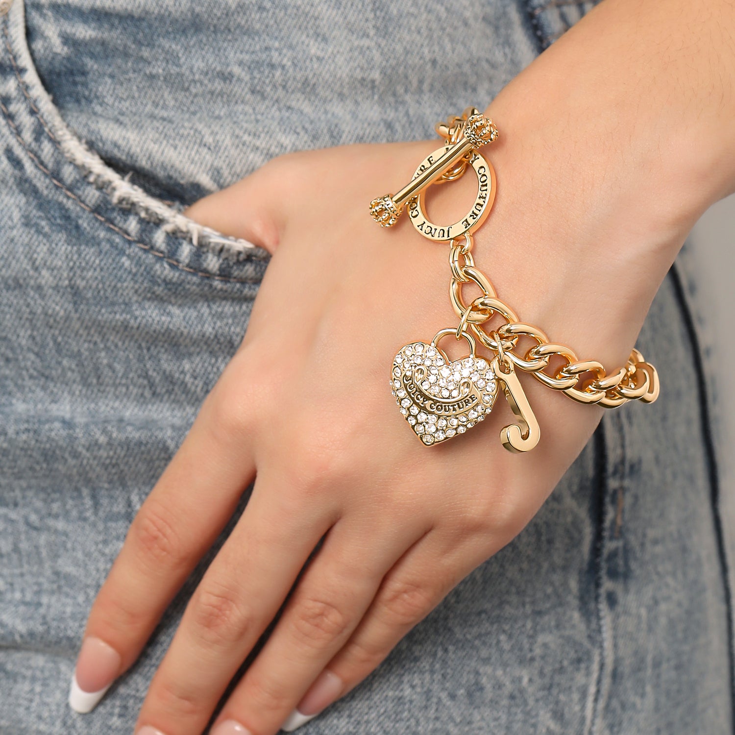 Juicy Couture Bracelet 7.5", Goldtone Toggle Bracelets for Women with Clear Stone Heart Charm