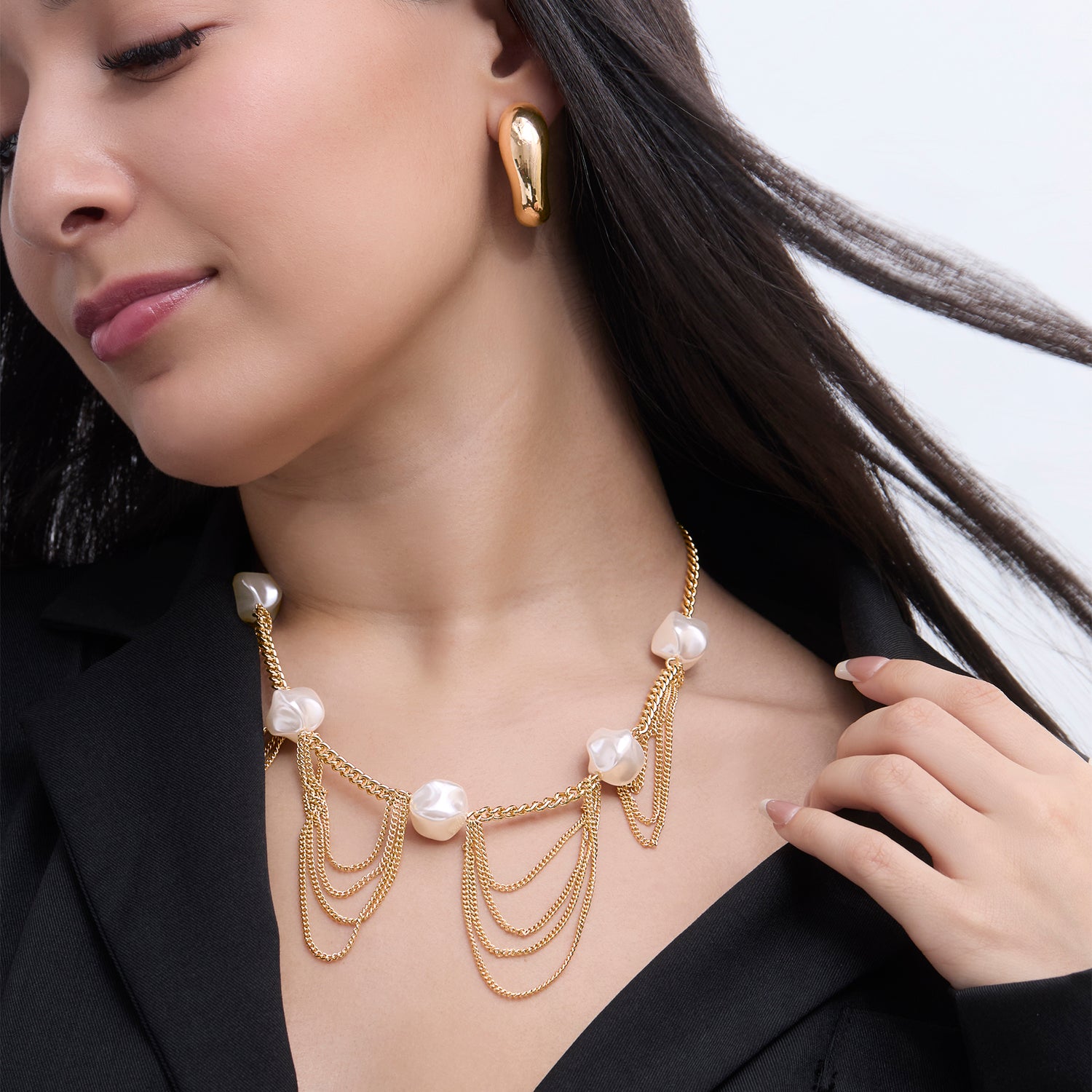 BCBG Oversized Pearl Chain Necklace