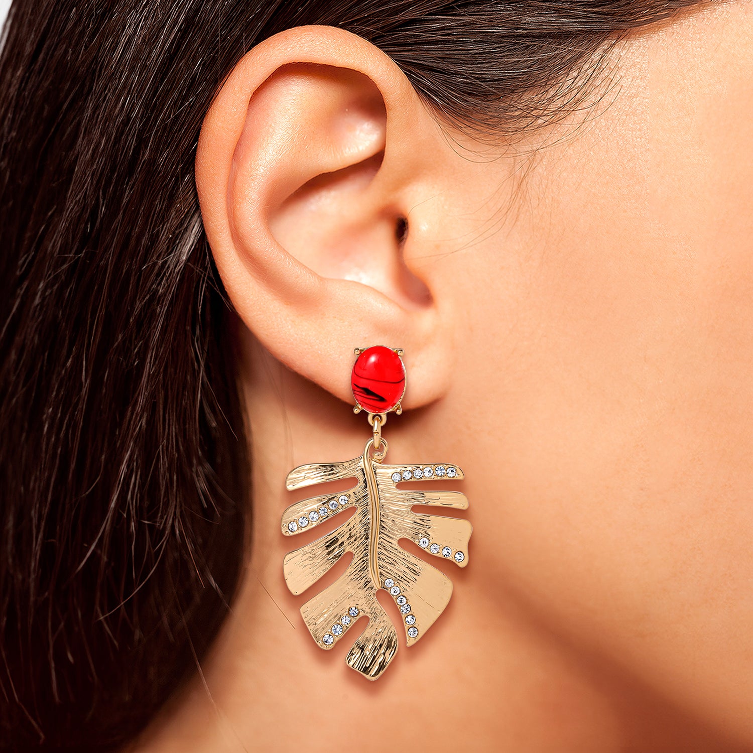 Jessica Simpson Gold-Tone Tropical Leaf Drop Earrings with Red Accents – Statement Earrings with Crystal Detailing