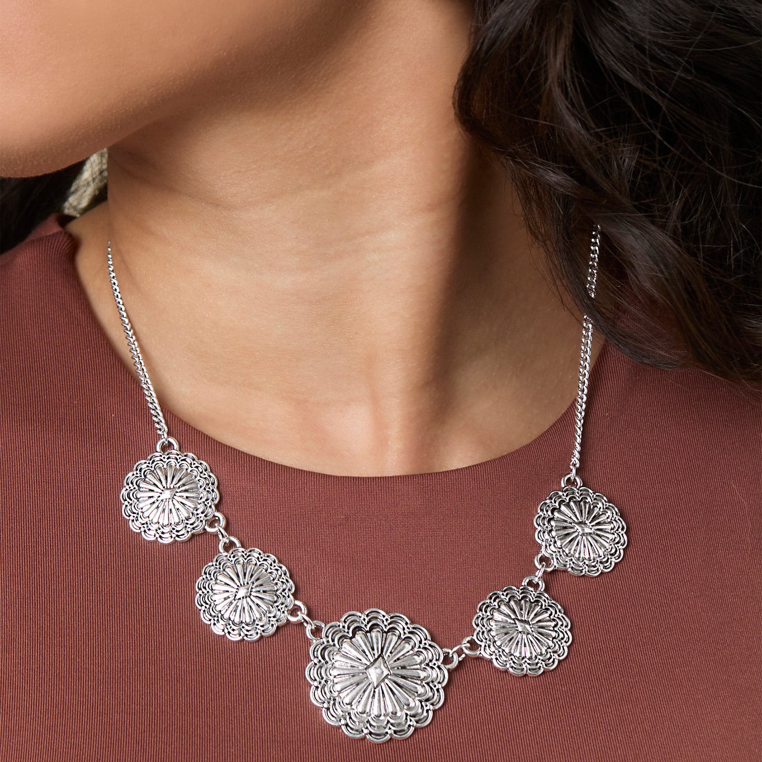 JS Jessica Simpson Statement Medallion Necklace in Antiqued Silver