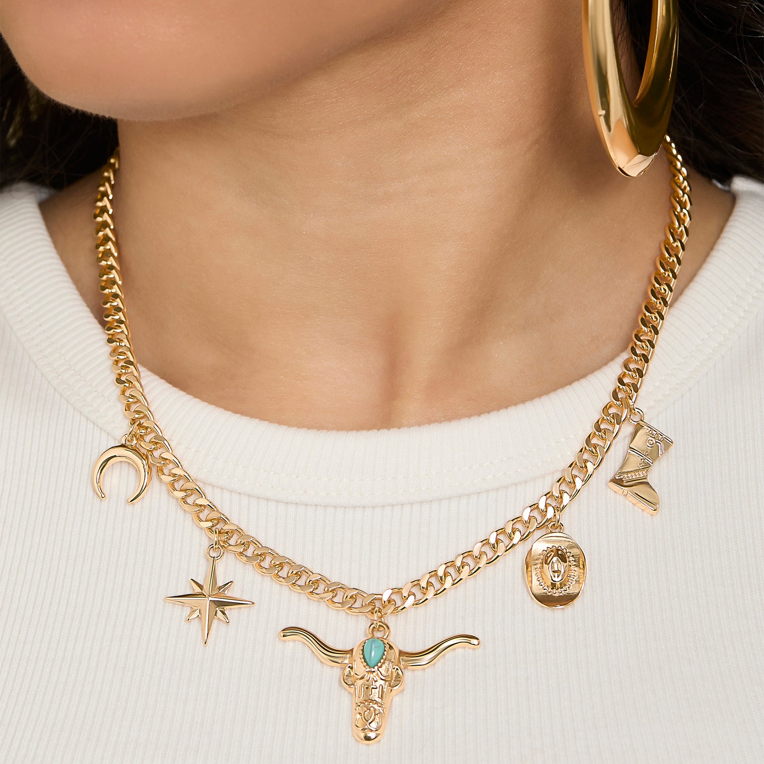 JS Jessica Simpson Western Charm Necklace in Gold-Tone with Turquoise Accent